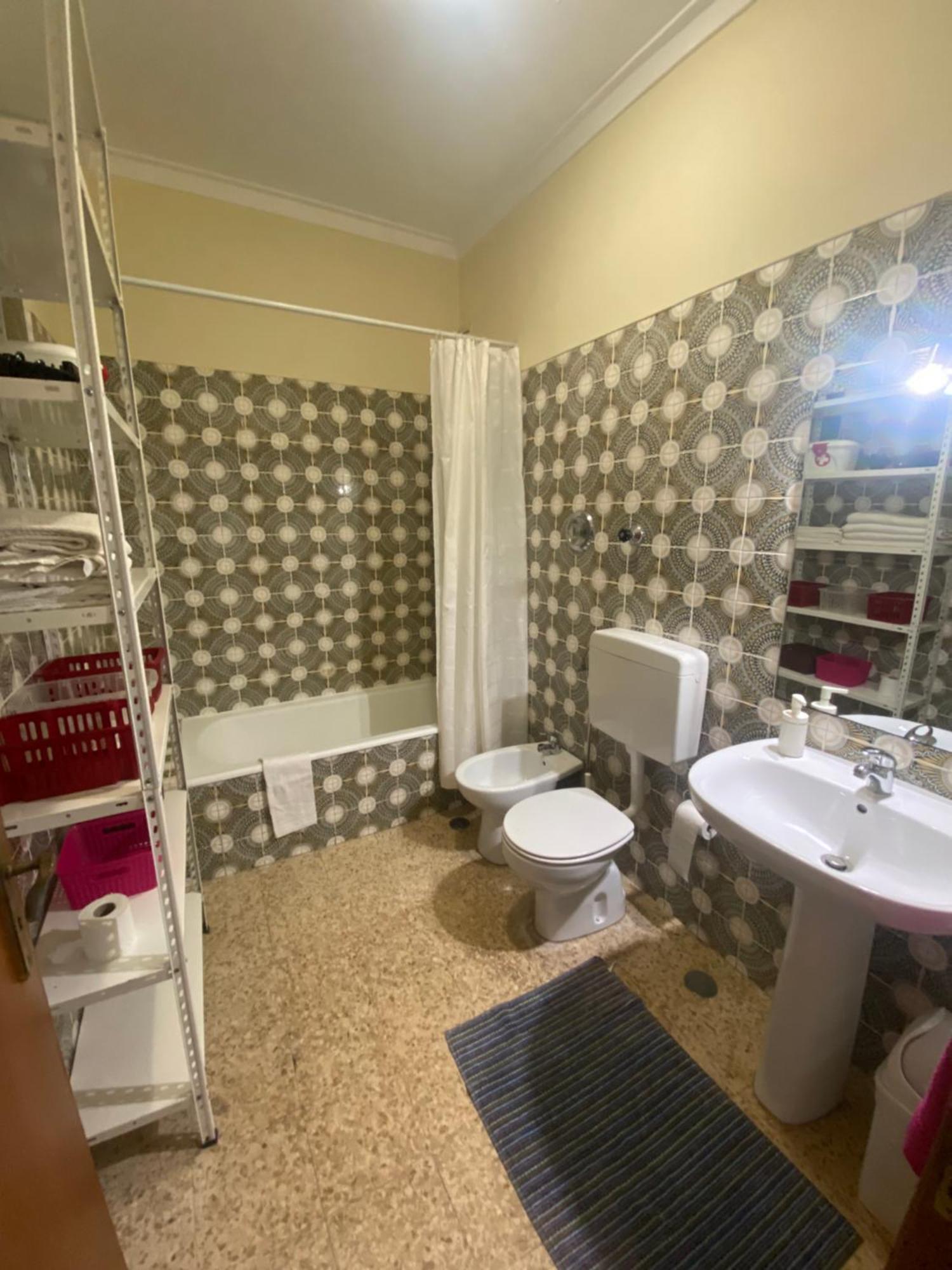 Casa Encantada - Benfica Appartamento